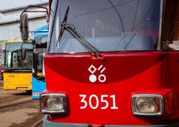 Дніпрянам розповіли, як працюватиме у місті на свята громадський транспорт 