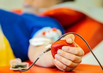 Мешканців Дніпропетровщини закликають здати кров: потрібні всі групи