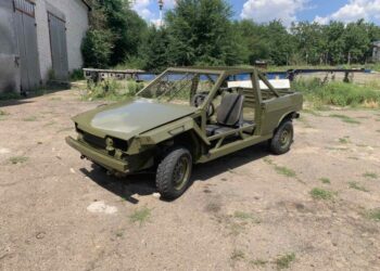 Українські винахідники переробили старий ВАЗ  на баггі для військових 