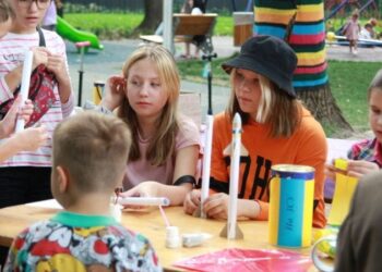 Юні дніпряни збирають на тепловізор для ЗСУ 