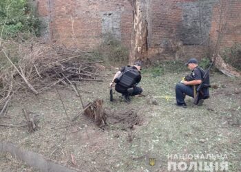 Поліція оприлюднила чергові фотодокази ворожих обстрілів Дніпропетровщини