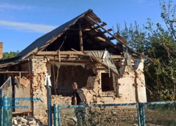 Розпочато розслідування обстрілів Нікопольщини: нові фотодокази від прокуратури та поліції