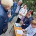 А ми продовжуємо місію добрих справ. З ранку завантажили продуктові набори та вирушили до Індустріального району Дніпра, де на нас вже чекали жителі