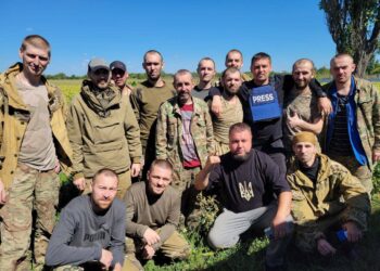 Відбувся черговий обмін полоненими: додому повернулися 14 українських захисників (ФОТО)