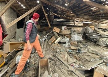 Дивом врятувала одна стіна: дніпрянин показав, що з його будинком зробила ворожа ракета