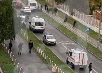 Стрілянина в іжевській школі: нападник вбив щонайменше 9 людей, серед них – 5 дітей (ФОТО.ВІДЕО 18+)