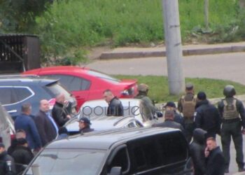 У Чернівцях чоловік розстріляв правоохоронців, які прибули на виклик