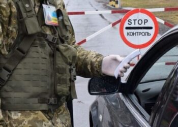 Військовослужбовці можуть отримати право виїзду за кордон