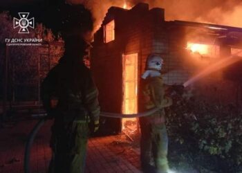 На Дніпропетровщині за місяць надзвичайники ліквідували понад 150 пожеж 
