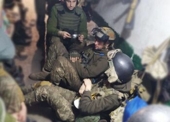 Розвідка рф намагалася завербувати “азовців” після звільнення з полону