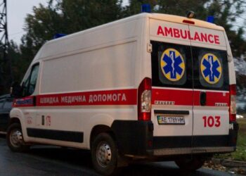 У Дніпрі побитий чоловік помер у кареті швидкої 