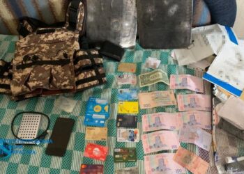 Продавав неіснуючі бронежилети та збував конфіденційну інформацію: у Дніпрі затримали шахрая