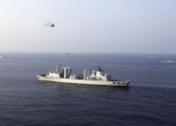 У трьох морях на бойовому чергуванні знаходяться понад 15 носіїв ворожих крилатих ракет 