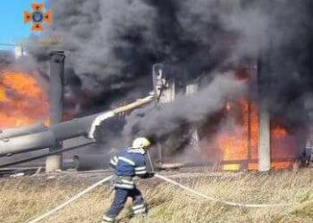 Ворог атакував Дніпропетровщину 8 ракетами: подробиці від рятувальників 