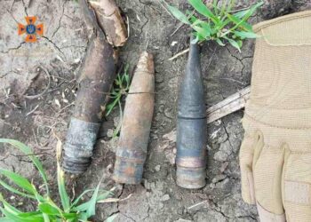 За добу піротехніки Дніпропетровщини ліквідували понад 300 ворожих боєприпасів