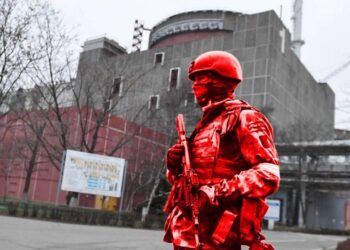 Російські терористи знову обстріляли ЗАЕС: відключена остання лінія зв’язку з енергомережею
