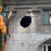 У Запоріжжі ракета вдарила по житловій п’ятиповерхівці (ФОТО)
