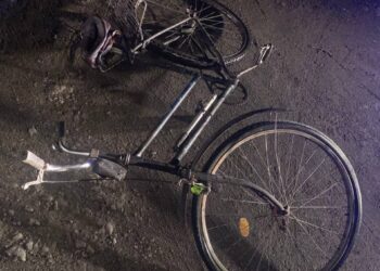 Побив та викрав велосипед: у Дніпрі затримали вуличного грабіжника