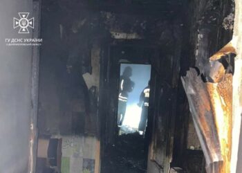 У Дніпрі на пожежі постраждали 4 людини, серед них – одна дитина 