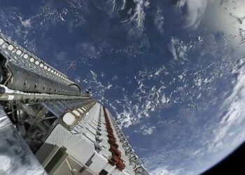 Росія погрожує збивати супутники Starlink Ілона Маска