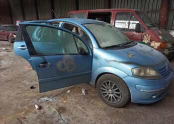 У Кривому Розі невідомі зіпсували машини бійців ЗСУ