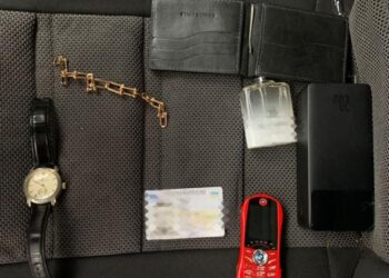 Затримали банду, яка грабувала людей на вокзалі Дніпра