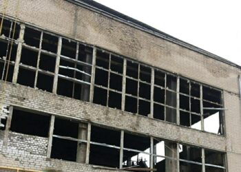 Рятувальники розповіли подробиці про пошукову операцію на місці ракетної атаки та про особу загиблого чоловіка