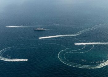 РФ закрила прохід в Азовське море