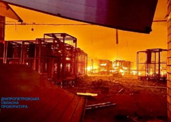 Прокуратура оприлюднила фото наслідків масованої ворожої атаки «шахідами» Дніпра