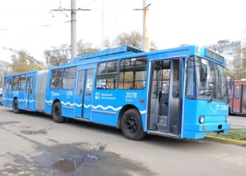 У Дніпрі святкують 75-ту річницю тролейбусного руху
