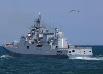 РФ готується до чергової ракетної атаки: у Чорне морі вивели корабель з “Калібрами”