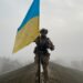 У центрі Херсона вивісили український прапор (ФОТО)