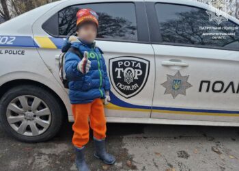 Хвилинка добра: матусі повернули хлопчика, який мандрував сам у маршрутці