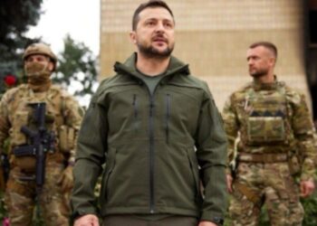 Продовження воєнного стану та мобілізації: у ВР зареєстрували законопроєкти Зеленського