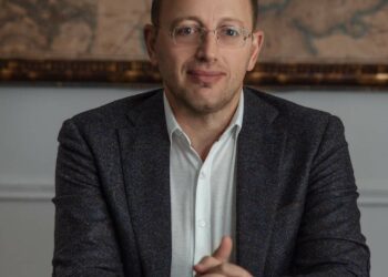 Геннадій Гуфман йде з посади першого заступника голови облради