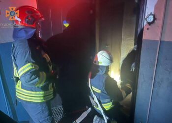 У Дніпрі вогнеборці ліквідували пожежу у квартирі