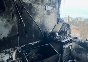 Обстріл Нікополя, пожежа та поранений: ситуація в області на вечір