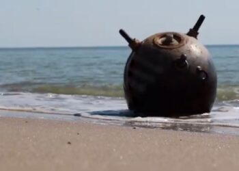 У Румунії знищили рашистську морську міну, що дрейфувала біля берега
