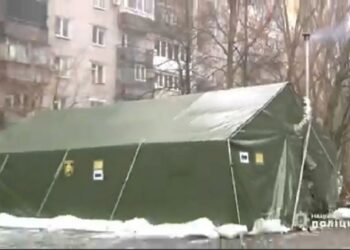 У Дніпрі поліцейські розгорнули пункт обігріву з ліжками