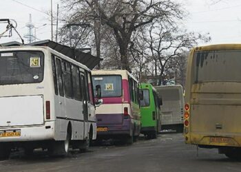 У Кривому Розі з нового року подорожчає проїзд у маршрутках та автобусах