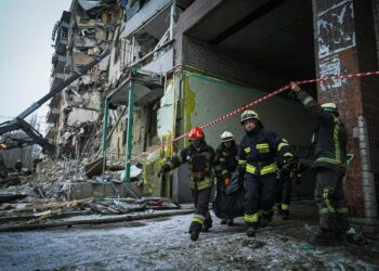 Будинок у Дніпрі зруйновано через вибух газу або внаслідок підриву СБУ – чергові ворожі фейки