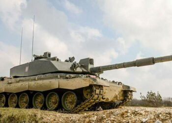 Британія обговорює постачання до України основних бойових танків Challenger 2