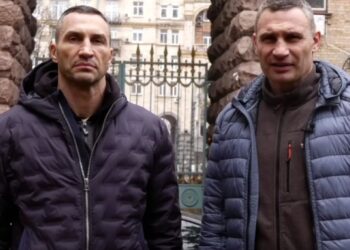 Брати Кличко візьмуть участь у Всесвітньому економічному форумі в Давосі, де обговорюватимуть наслідки війни в Україні