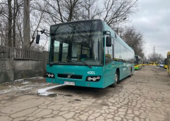 Відзавтра у Дніпрі запрацює безготівкова оплата в комунальних автобусах