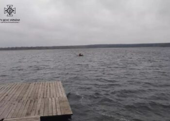 На Карачунівському водосховищі врятовано двох рибалок