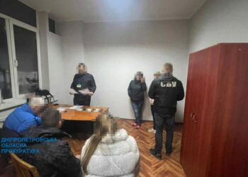 Судитимуть дніпрянина, який переправляв військовозобов’язаних через держкордон