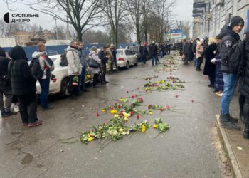 У Дніпрі попрощалися із загиблою медикинею Іриною Саламатенко