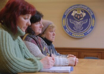 Родини полонених січеславських десантників зустрілися з представниками Координаційного штабу