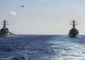 У ВМС повідомили скільки ворожих кораблів на бойовій готовності у Чорному та Азовському морях 