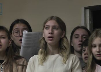 Концерт-вітання. На день народження ректору Дніпропетровської академії музики _влаштовують концерт